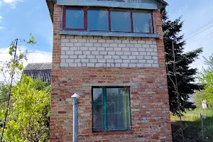 будинок за адресою центральна, 1