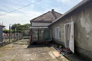 дом по адресу Центральна, 32