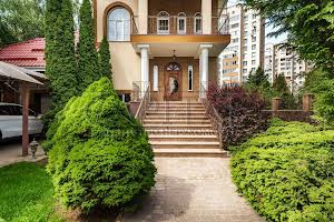 будинок за адресою Берегова вул., 3