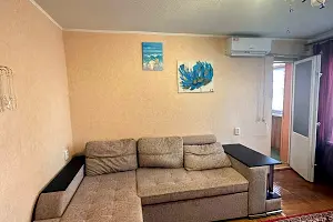 квартира за адресою Космонавтів вул., 26
