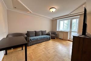 квартира за адресою Івасюка вул., 21