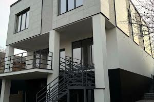 будинок за адресою Листопадна вул.