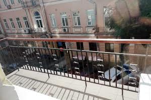комерційна за адресою Паторжинського вул., 4