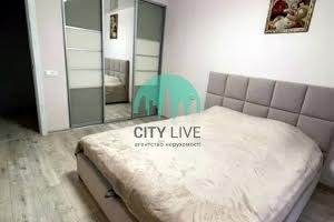 квартира за адресою Гната Хоткевича вул., 77