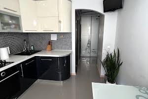 квартира за адресою Шевченка вул., 105