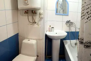 квартира за адресою Краснова вул., 12