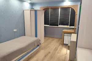квартира за адресою Каденюка вул., 10