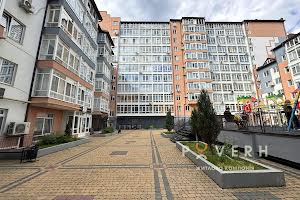 квартира за адресою Андрія Мельника вул., 10