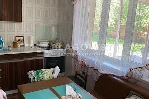 будинок за адресою Травнева