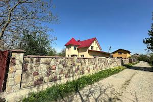 дом по адресу Ивано-Франковск, Петра Василишина ул.
