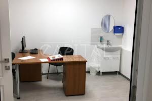 комерційна за адресою Богдана Гаврилишина вул. (Ванди Василевської), 10