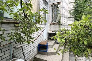 дом по адресу пр.Кар'єрний, 10