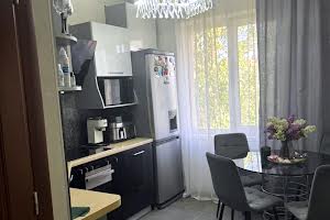 квартира по адресу Евгения Чикаленко ул., 75