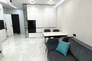 квартира за адресою Перлинна вул., 7