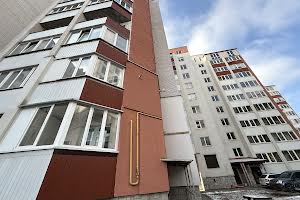 квартира за адресою Тролейбусна вул., 5