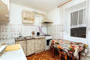 квартира за адресою Комарова, 33