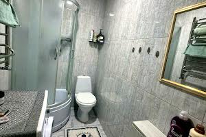 квартира за адресою Підзамче вул., 8