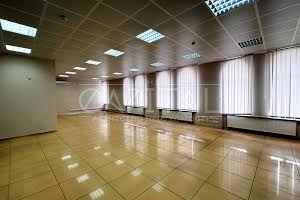 комерційна за адресою Петра Сагайдачного вул., 12