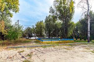 коммерческая по адресу Березневий, 4