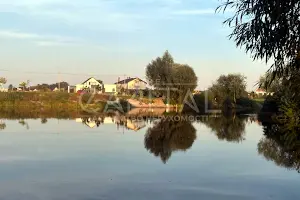 дом по адресу с. Погребы, Броварський
