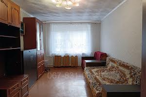 квартира за адресою Семафорна вул., 48