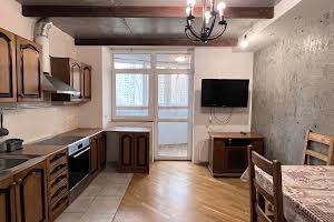 квартира за адресою Ревуцького вул., 7-В