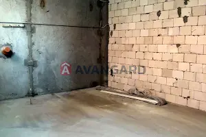 комерційна за адресою Січеславська вул., 4