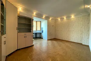 квартира за адресою Драгоманова вул., 15а