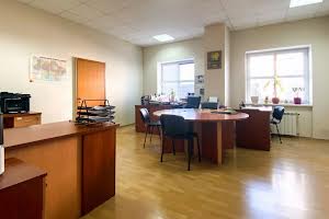комерційна за адресою Дніпро, Королеви Єлизавети ІІ вул. (Глинки), 1