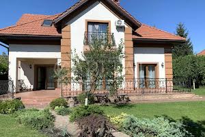 дом по адресу с. Вишенки, Центральна