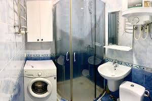 квартира за адресою Героев Сталинграда, 8б
