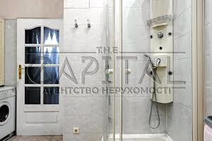 коммерческая по адресу Лютеранская ул., 12