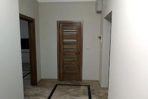 квартира за адресою Митна вул., 25