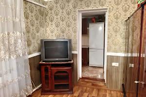 будинок за адресою Довга вул.