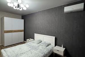 квартира за адресою Височана вул., 18