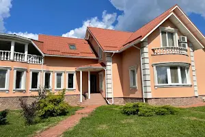 будинок за адресою Лісна