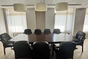коммерческая по адресу майдан Незалежності пл., 2