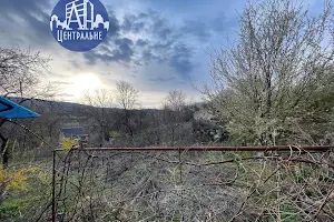 ділянка за адресою Чернівці, Заставнянська вул.
