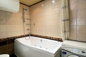 квартира за адресою Семафорна вул., 32