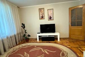 квартира за адресою Українська, 35