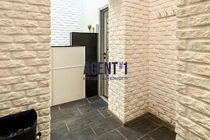 комерційна за адресою Садова вул., 1В