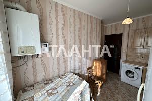 квартира за адресою Платанова вул., 82