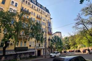 комерційна за адресою Круглоуніверситетська вул., 14