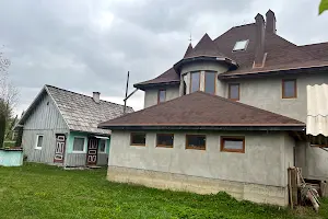 дом по адресу Центральна