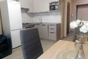 квартира за адресою Домбровського вул., 3б, к.4-7