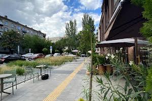 квартира за адресою 93-ї Холодноярської Бригади вул., 10