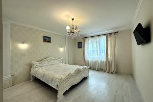 квартира за адресою сніжна, 52а