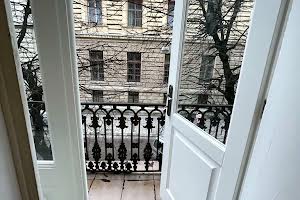 комерційна за адресою Тадеуша Костюшка вул., 6