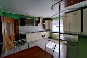 квартира за адресою Степана Бандери вул., 7