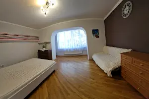 квартира за адресою Хмельницького, 9